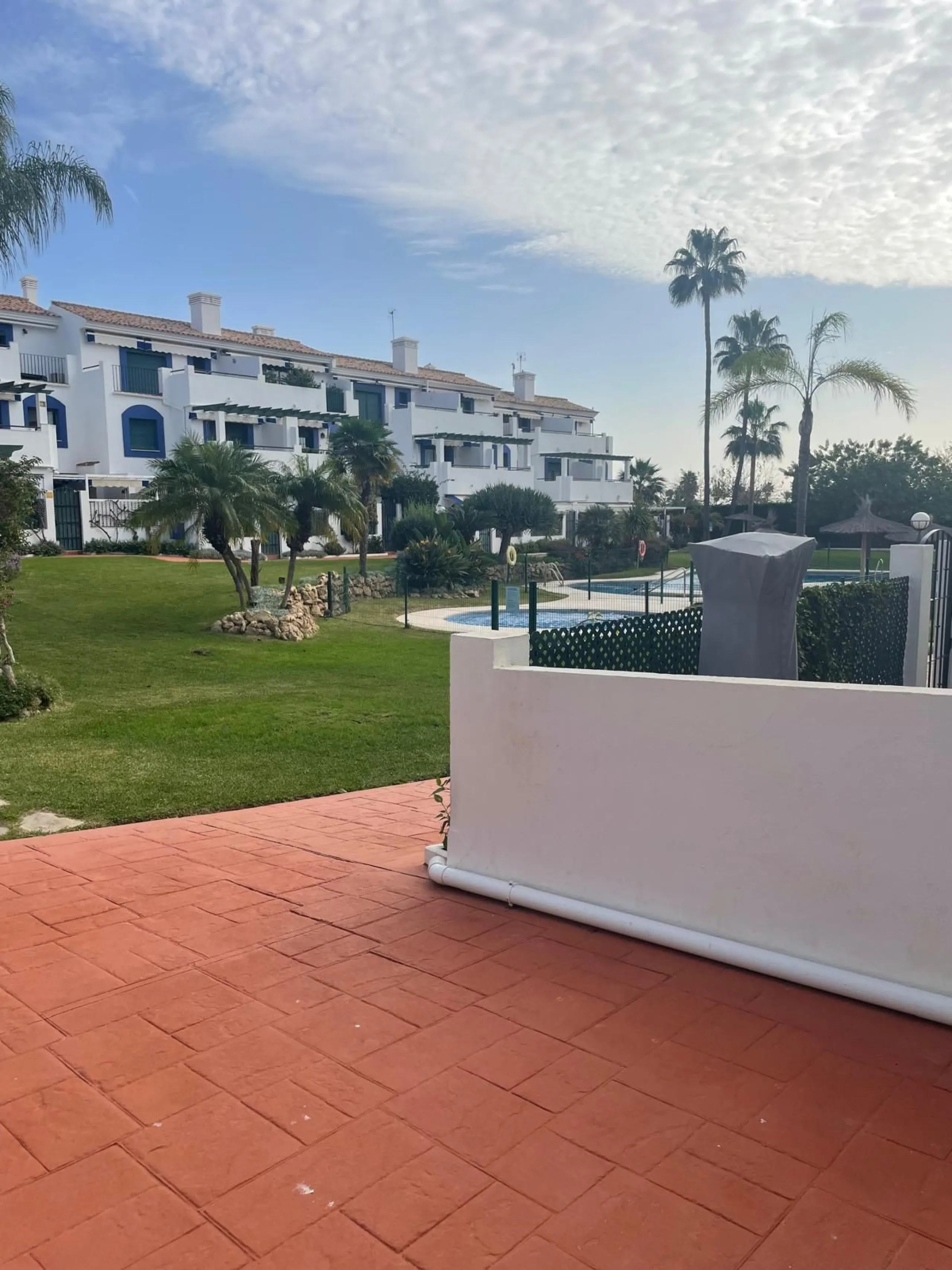 Apartment - Ground Floor Apartment в продаже в Marbella, Málaga. В доме 3 спален и 2 ванных комнат. Площадь дома 92 м²