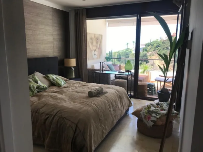 Apartment - Middle Floor Apartment в продаже в Marbella, Málaga. В доме 3 спален и 3 ванных комнат. Площадь дома 176 м²