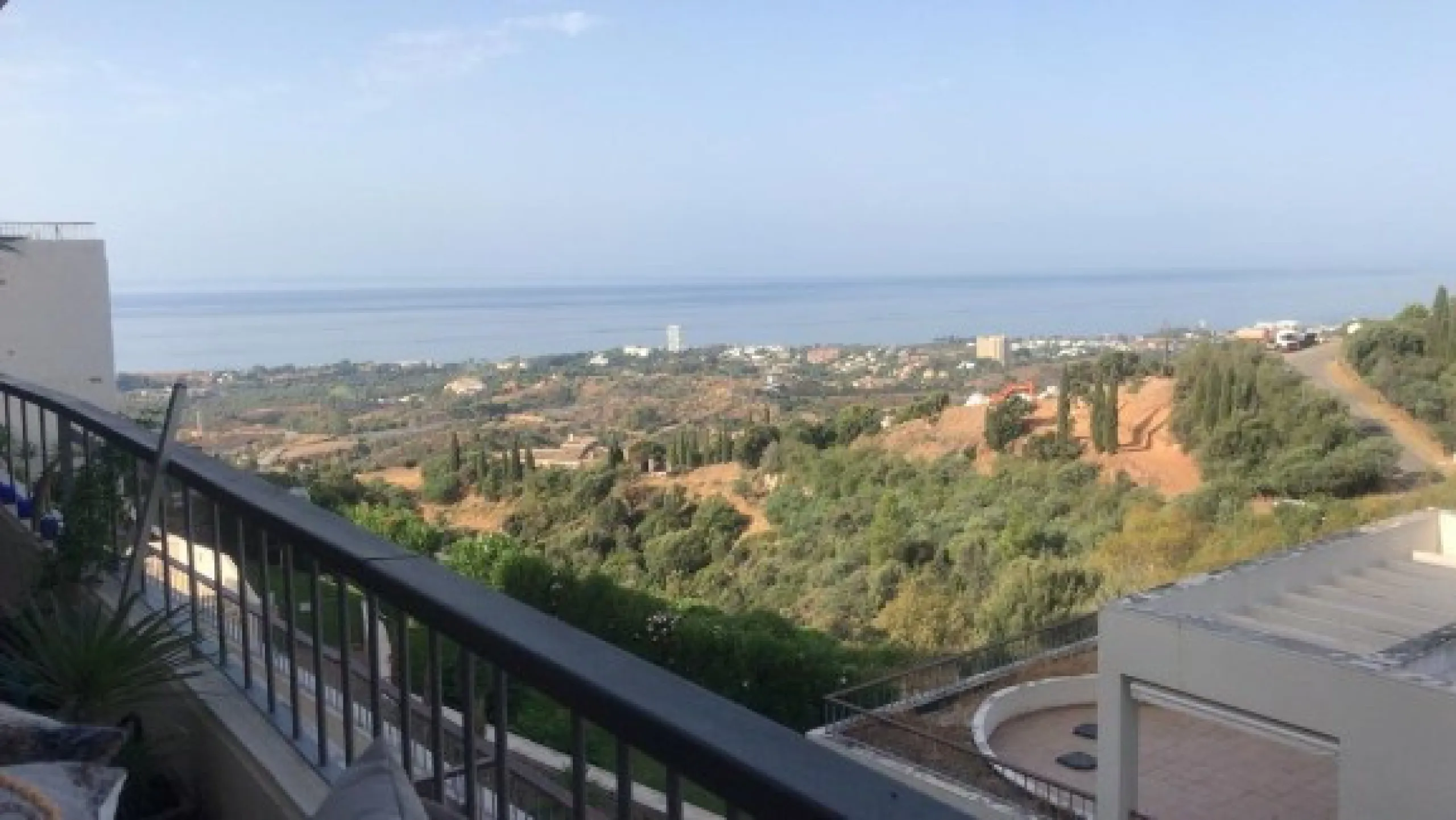 Apartment - Middle Floor Apartment в продаже в Marbella, Málaga. В доме 3 спален и 3 ванных комнат. Площадь дома 176 м²