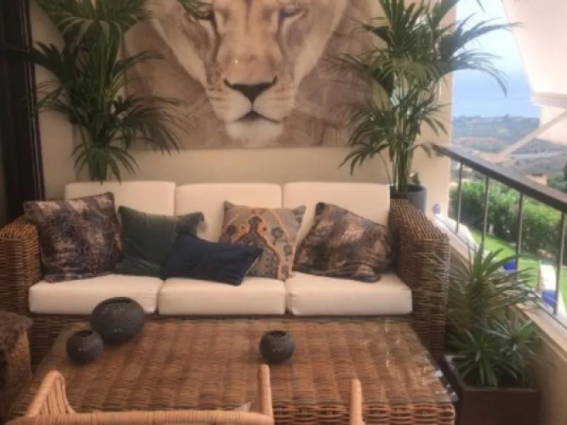 Apartment - Middle Floor Apartment в продаже в Marbella, Málaga. В доме 3 спален и 3 ванных комнат. Площадь дома 176 м²