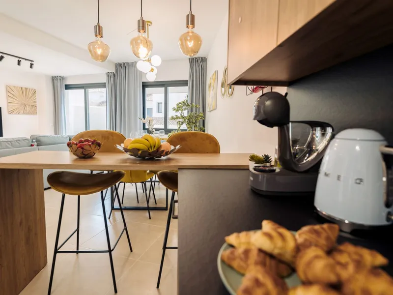 INVESTMENT PROPERTY GENERATING A YIELD OF NEARLY 6% GROSS PER ANNUM. THIS PROPERTY IS NOT VACANT IT HAS A PAYING TENANT ON A LONG TERM RENTAL CONTRACT FROM FEB 2026.