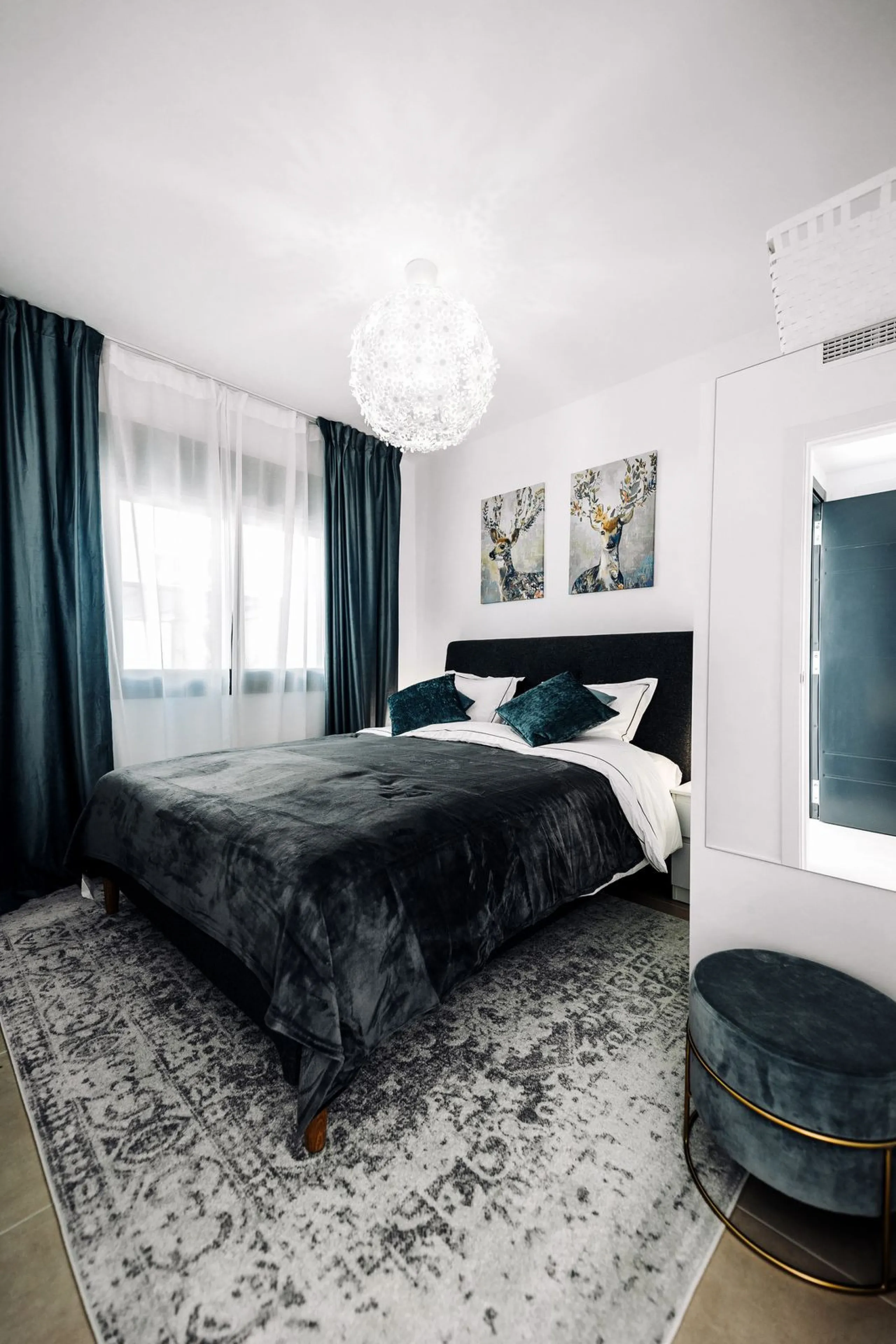 INVESTMENT PROPERTY GENERATING A YIELD OF NEARLY 6% GROSS PER ANNUM. THIS PROPERTY IS NOT VACANT IT HAS A PAYING TENANT ON A LONG TERM RENTAL CONTRACT FROM FEB 2026.