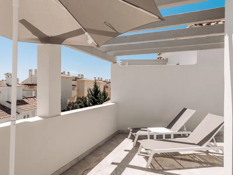 INVESTMENT PROPERTY GENERATING A YIELD OF NEARLY 6% GROSS PER ANNUM. THIS PROPERTY IS NOT VACANT IT HAS A PAYING TENANT ON A LONG TERM RENTAL CONTRACT FROM FEB 2026.