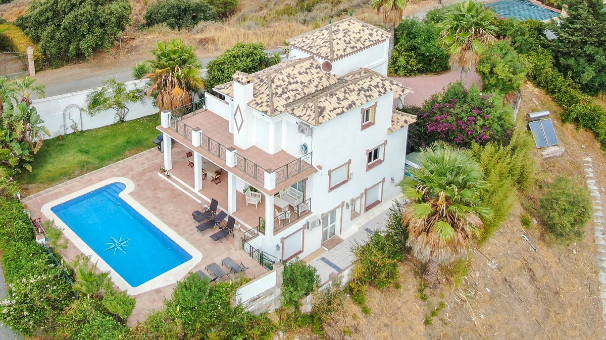 Charming Country Estate with Sea Views for Sale in Los Reales, Estepona – Costa del Sol