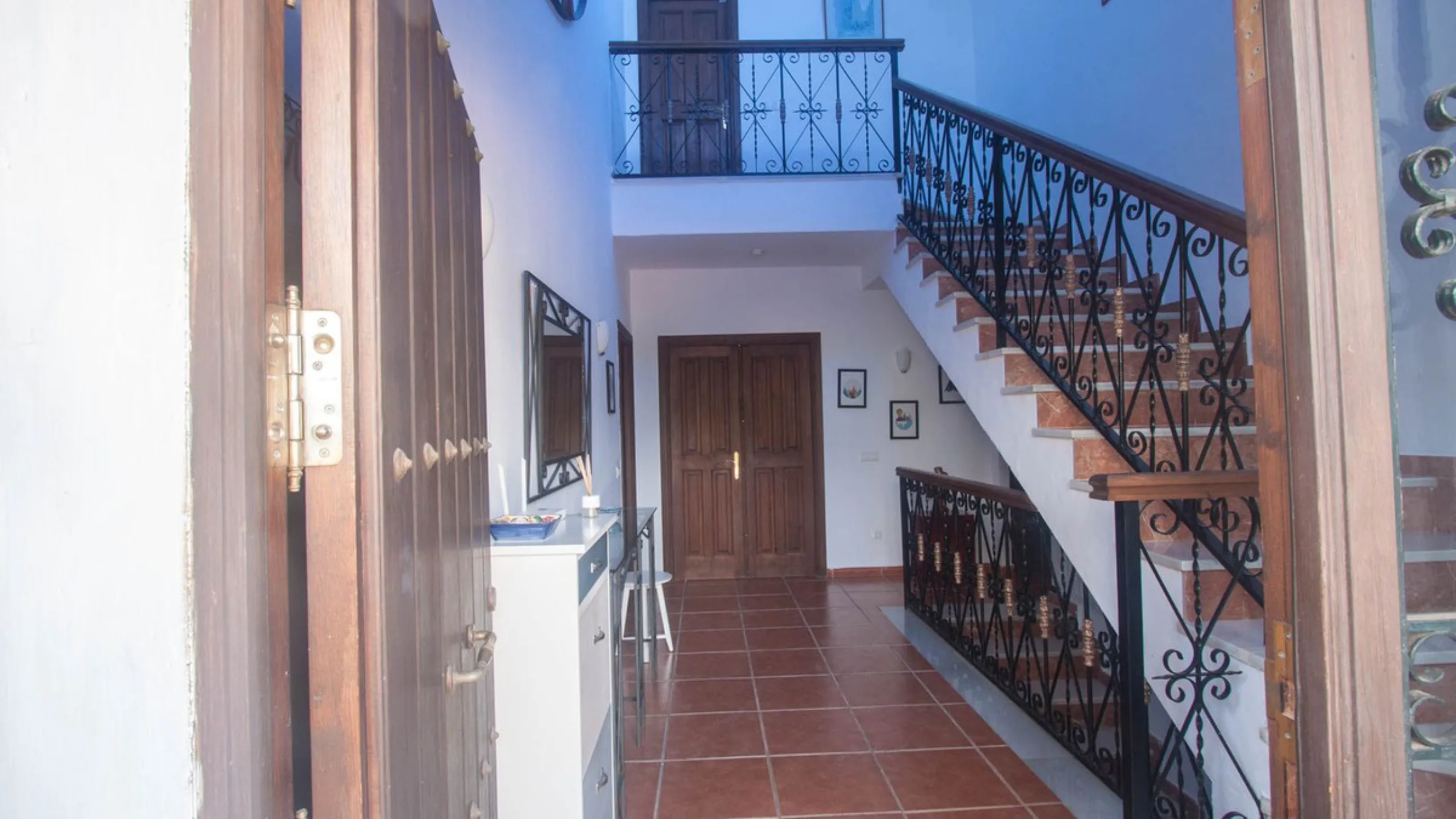 Charming Country Estate with Sea Views for Sale in Los Reales, Estepona – Costa del Sol