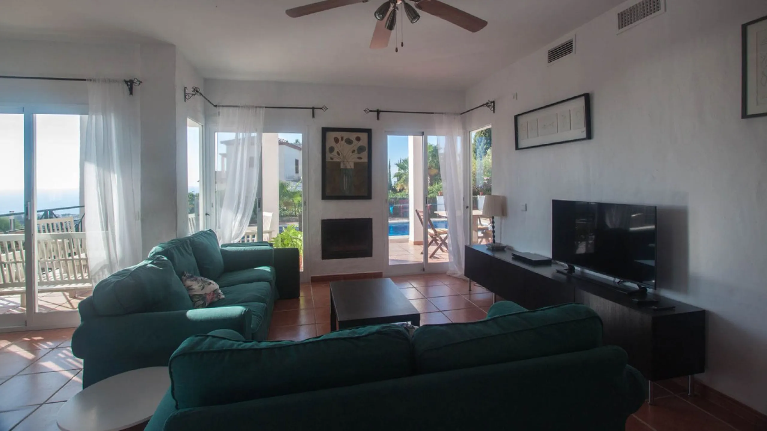 Charming Country Estate with Sea Views for Sale in Los Reales, Estepona – Costa del Sol