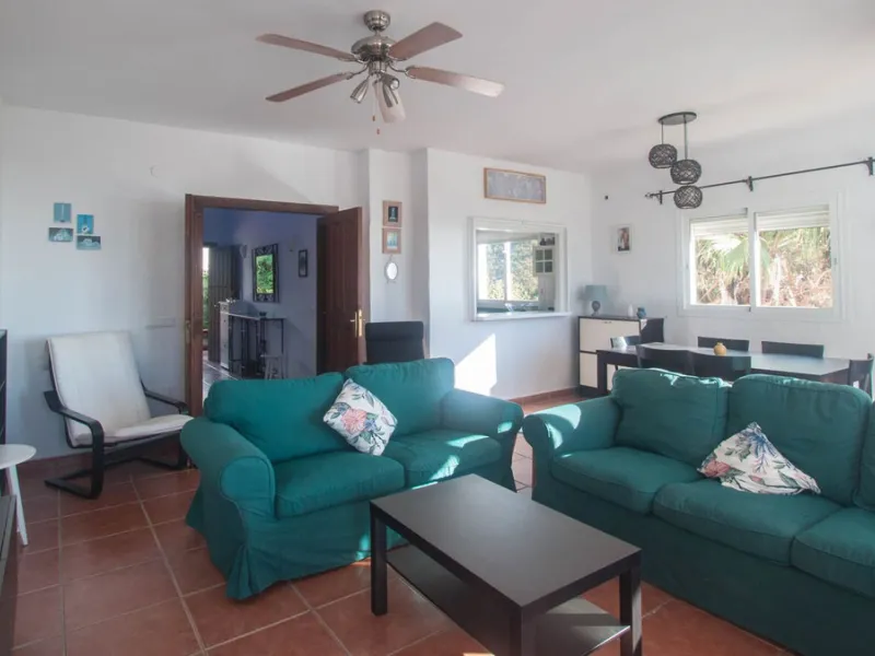 Charming Country Estate with Sea Views for Sale in Los Reales, Estepona – Costa del Sol