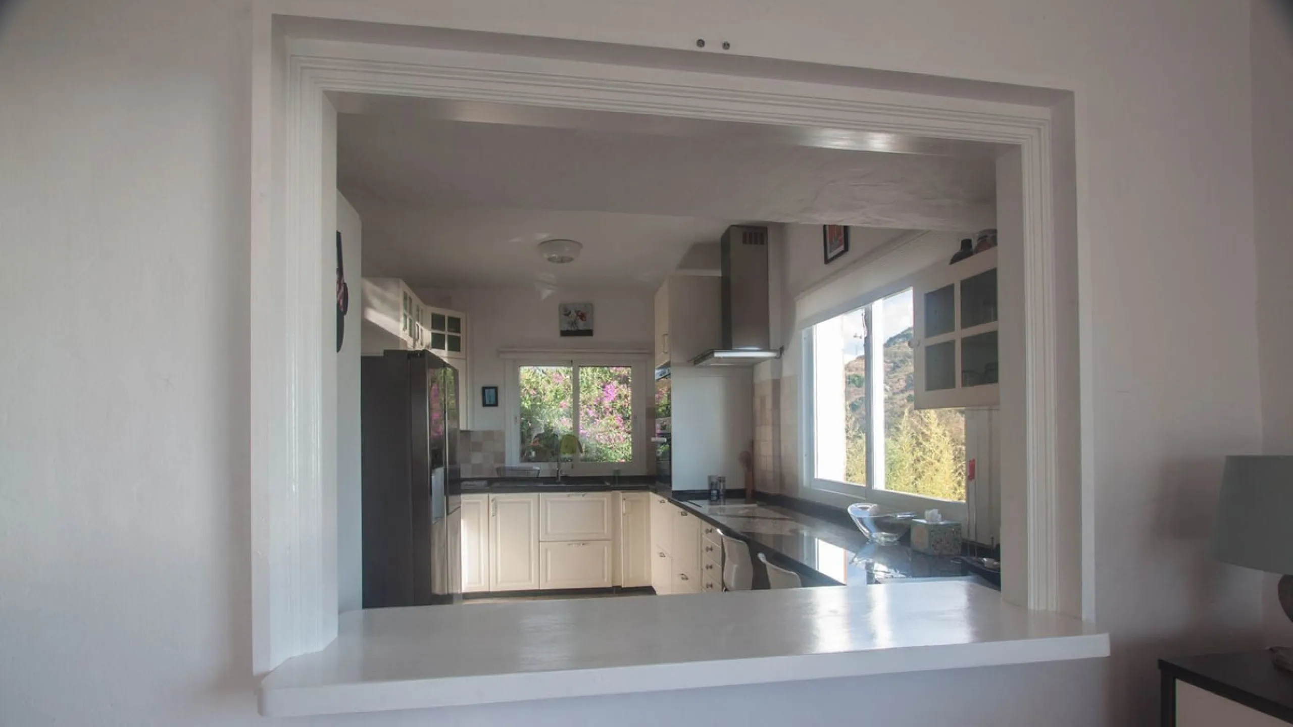 Charming Country Estate with Sea Views for Sale in Los Reales, Estepona – Costa del Sol
