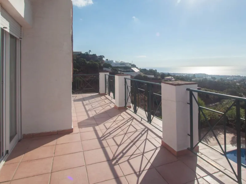 Charming Country Estate with Sea Views for Sale in Los Reales, Estepona – Costa del Sol