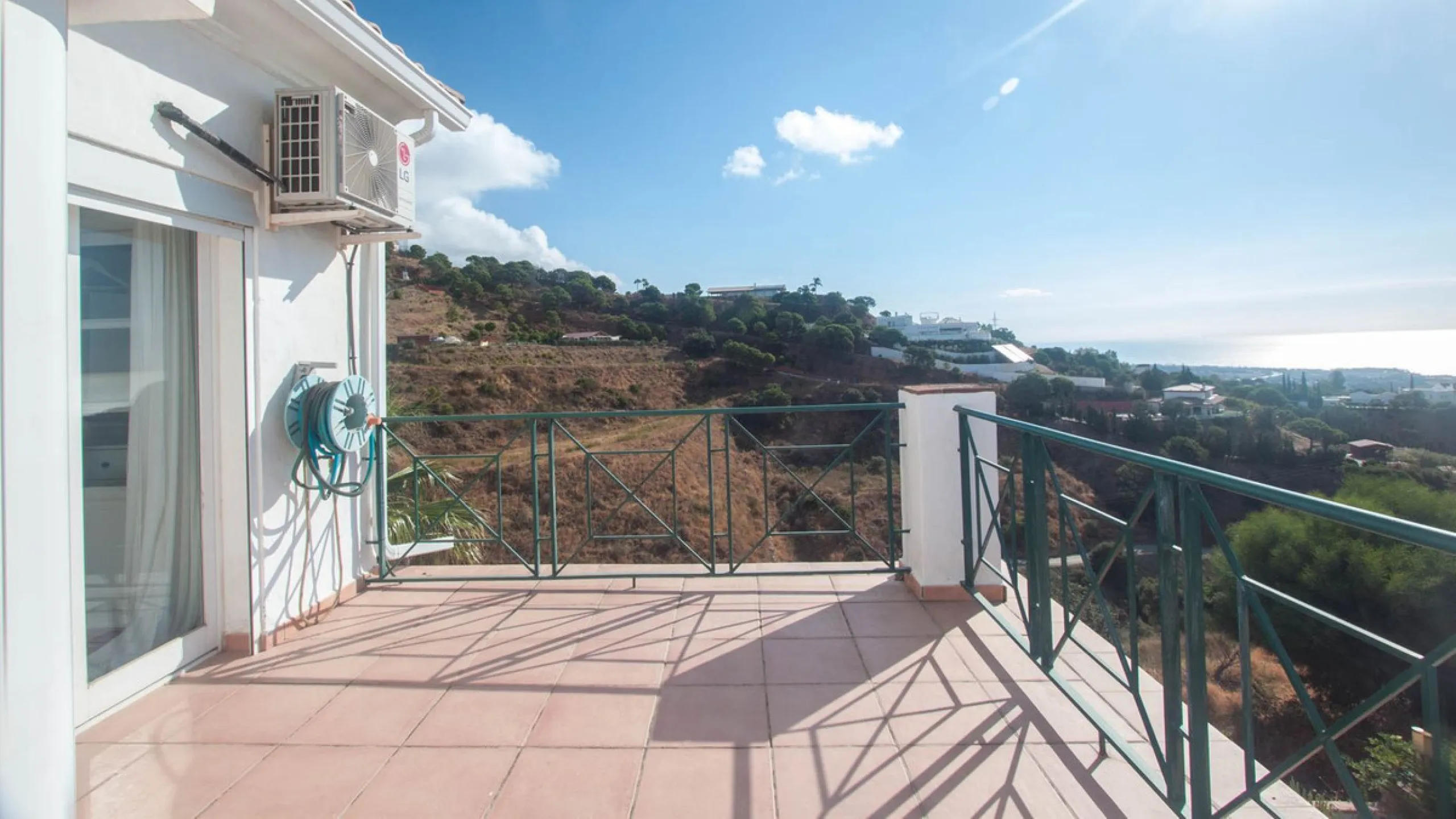 Charming Country Estate with Sea Views for Sale in Los Reales, Estepona – Costa del Sol
