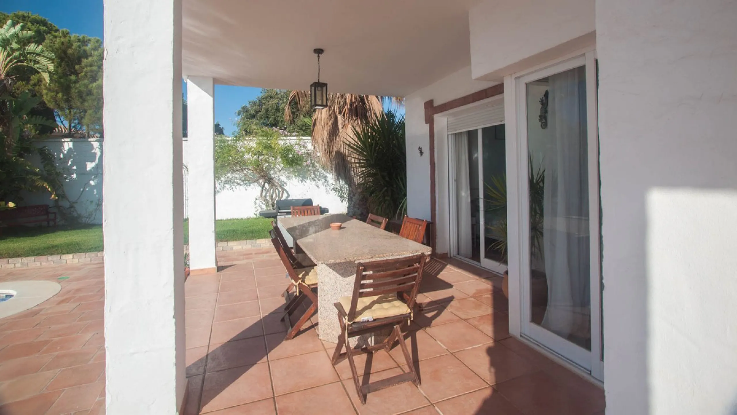 Charming Country Estate with Sea Views for Sale in Los Reales, Estepona – Costa del Sol