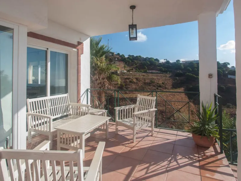 Charming Country Estate with Sea Views for Sale in Los Reales, Estepona – Costa del Sol