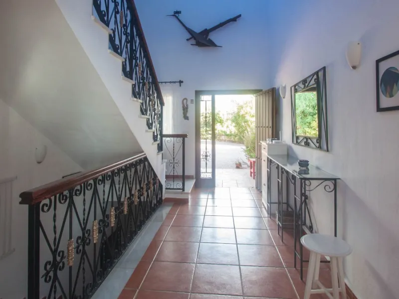 Charming Country Estate with Sea Views for Sale in Los Reales, Estepona – Costa del Sol