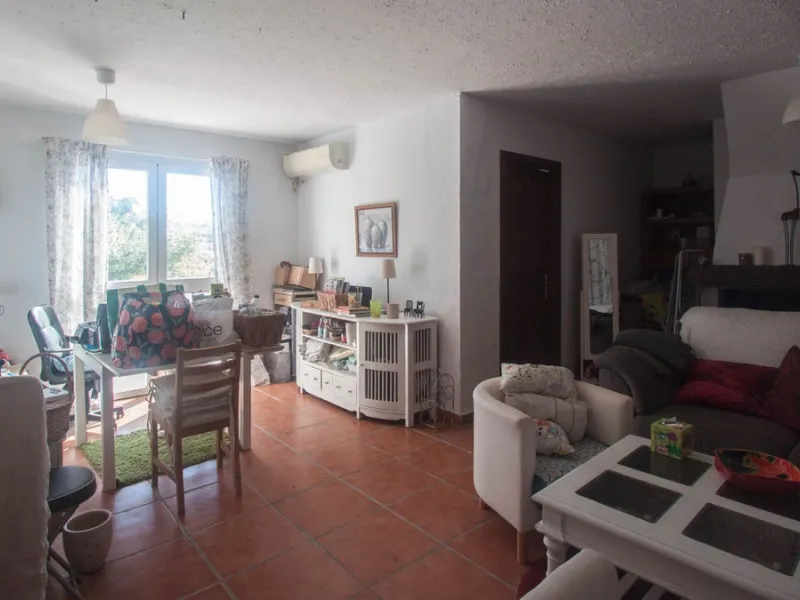 Charming Country Estate with Sea Views for Sale in Los Reales, Estepona – Costa del Sol