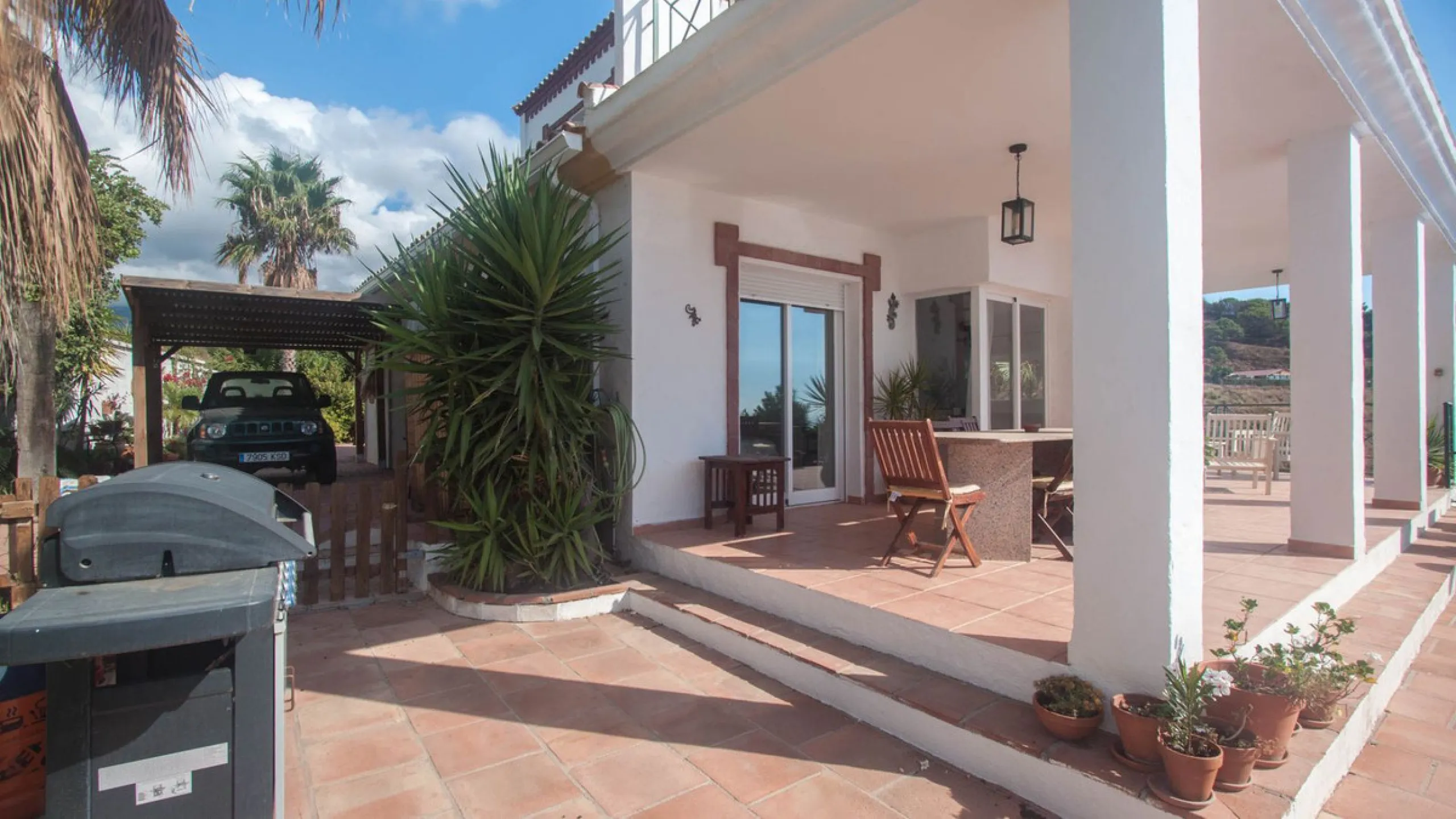 Charming Country Estate with Sea Views for Sale in Los Reales, Estepona – Costa del Sol