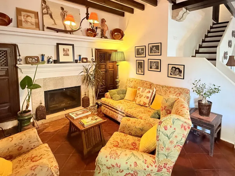 A Home with Soul in Álora – A 19th-Century Gem Lovingly Restored