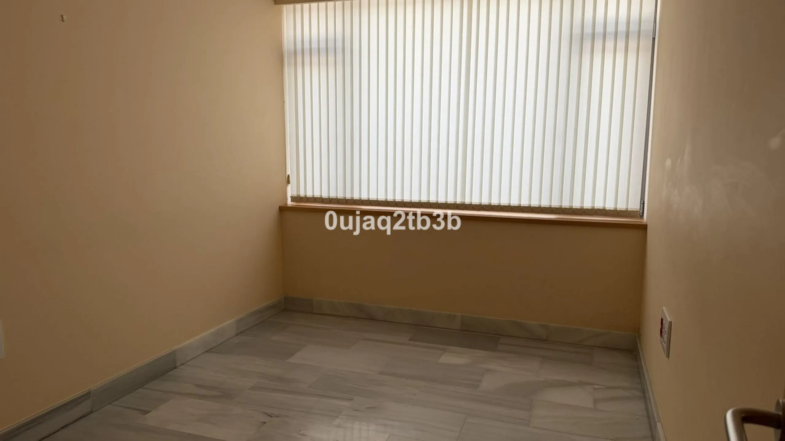 For sale or rent, we present this magnificent ground-floor commercial premises, perfectly located in one of the busiest and most sought-after areas in the heart of Marbella. Its corner position, with multiple direct street entrances and outstanding visibi