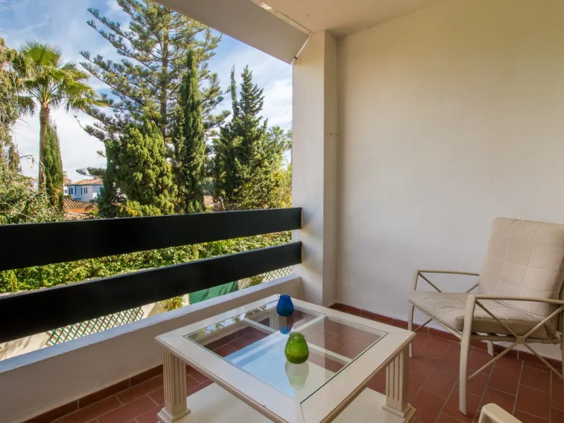Spectacular apartment in San Pedro de Alcántara on the second line of the beach