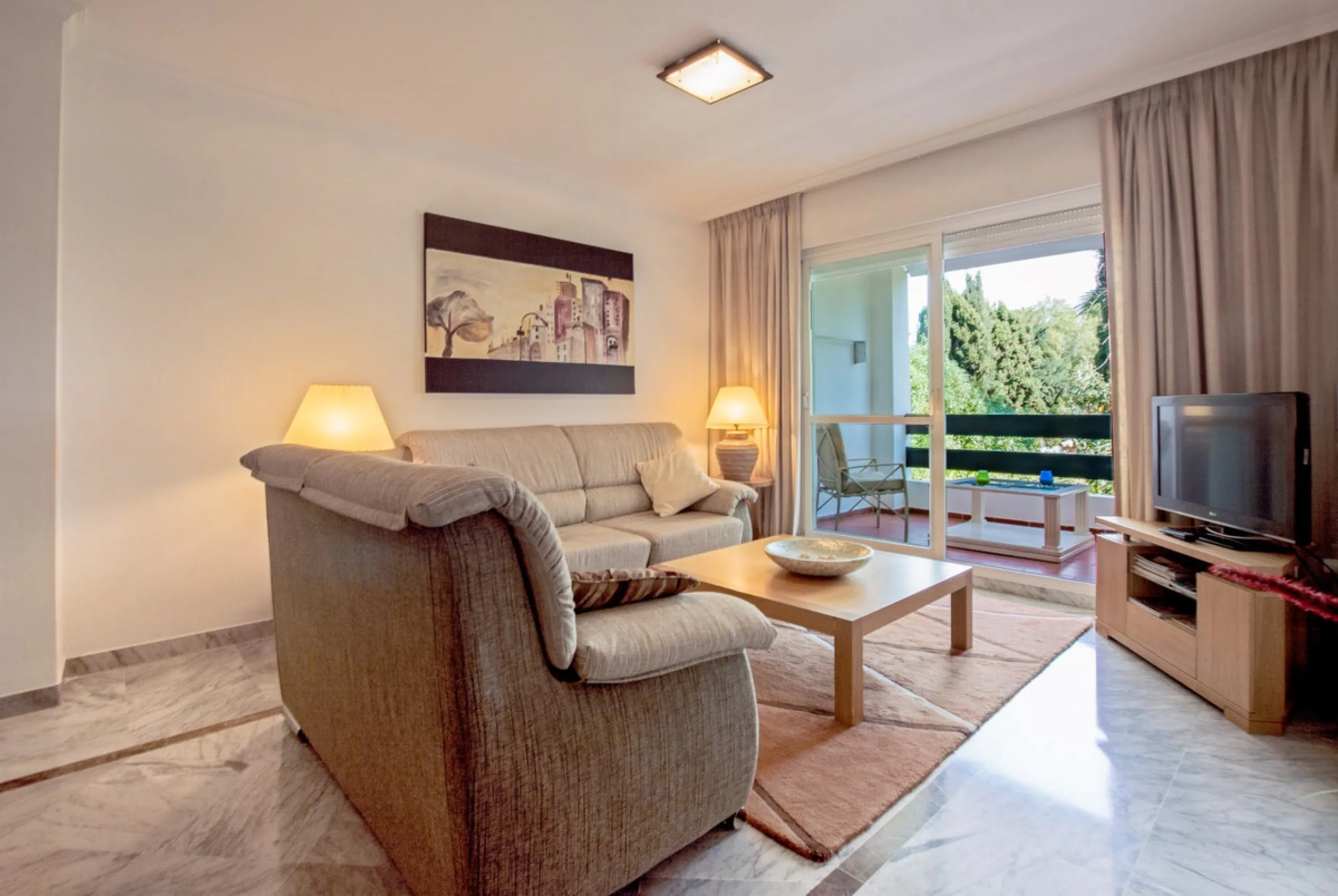 Spectacular apartment in San Pedro de Alcántara on the second line of the beach