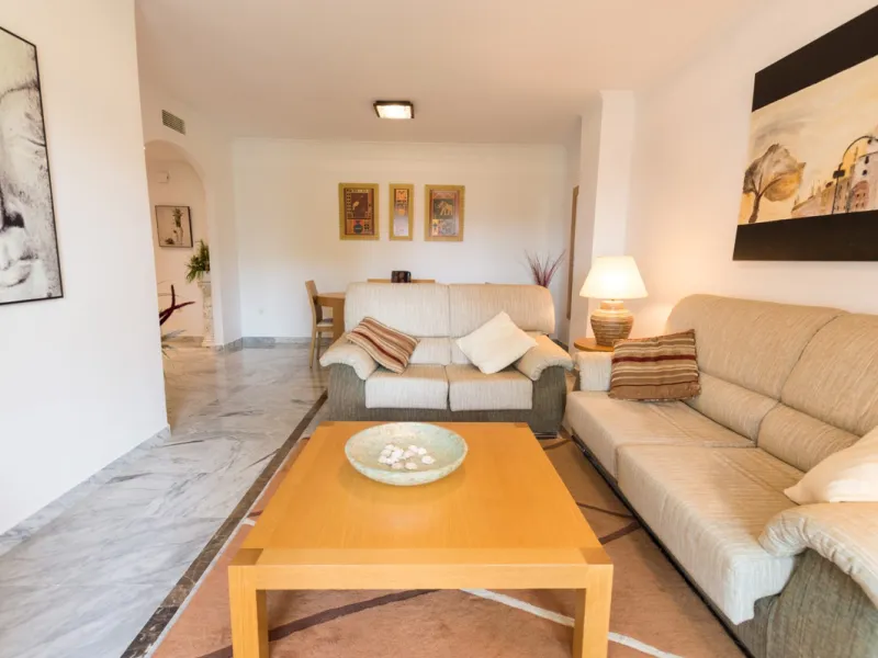 Spectacular apartment in San Pedro de Alcántara on the second line of the beach