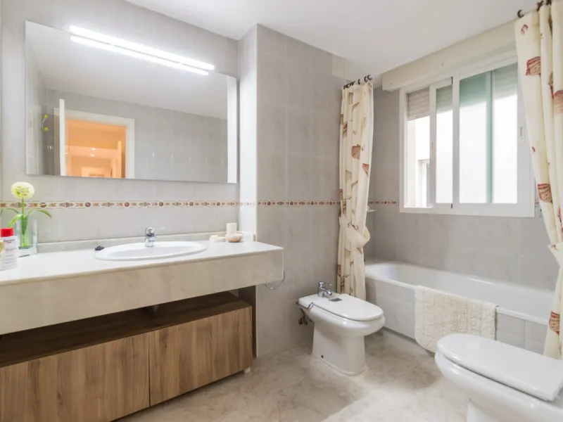 Spectacular apartment in San Pedro de Alcántara on the second line of the beach
