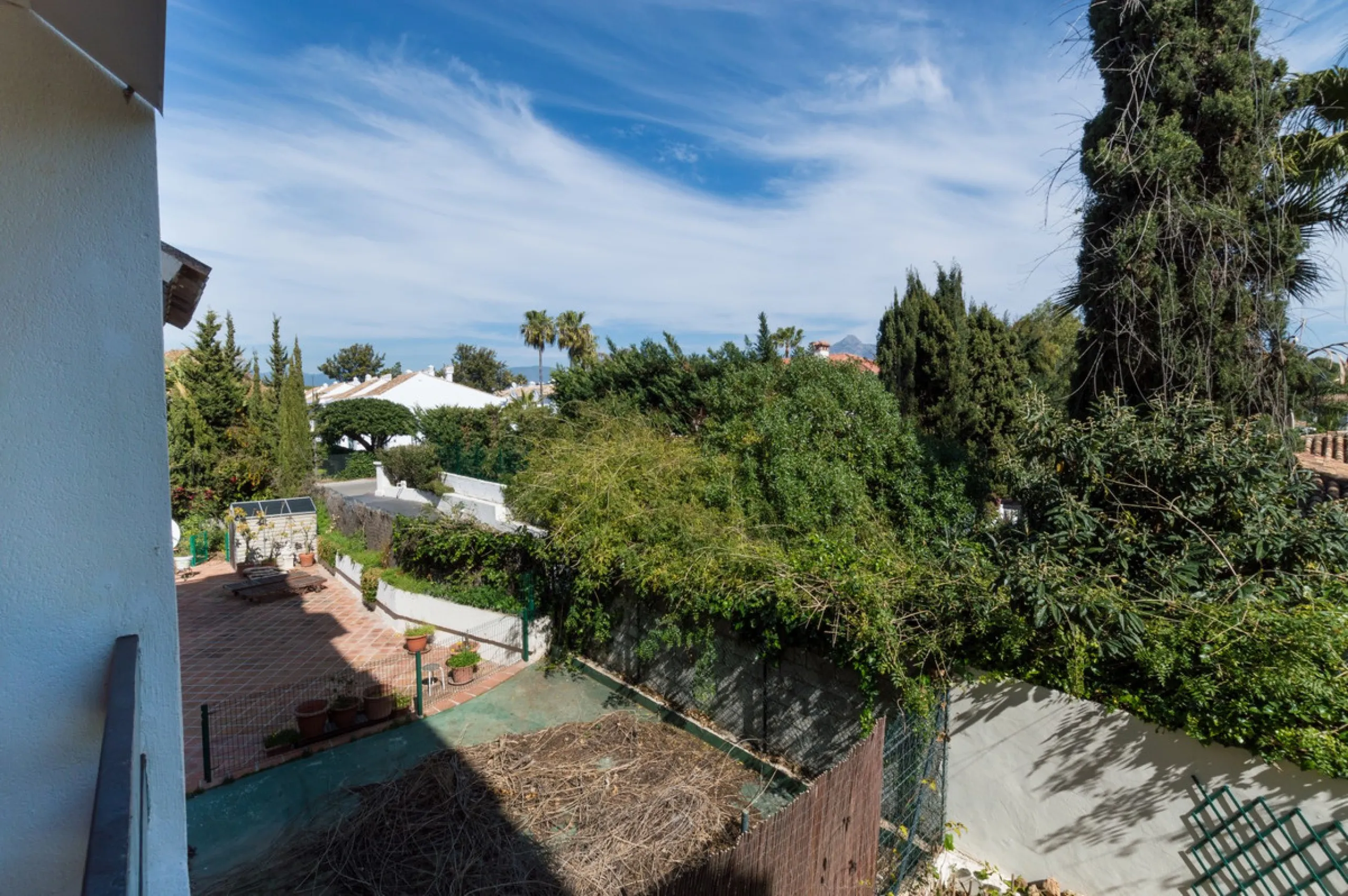 Spectacular apartment in San Pedro de Alcántara on the second line of the beach