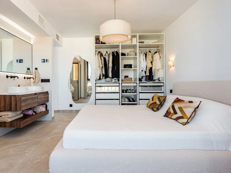 Apartment - Penthouse в продаже в Marbella, Málaga. В доме 3 спален и 2 ванных комнат. Площадь дома 120 м²