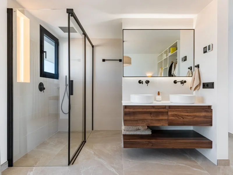 Apartment - Penthouse в продаже в Marbella, Málaga. В доме 3 спален и 2 ванных комнат. Площадь дома 120 м²