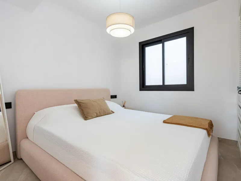 Apartment - Penthouse в продаже в Marbella, Málaga. В доме 3 спален и 2 ванных комнат. Площадь дома 120 м²
