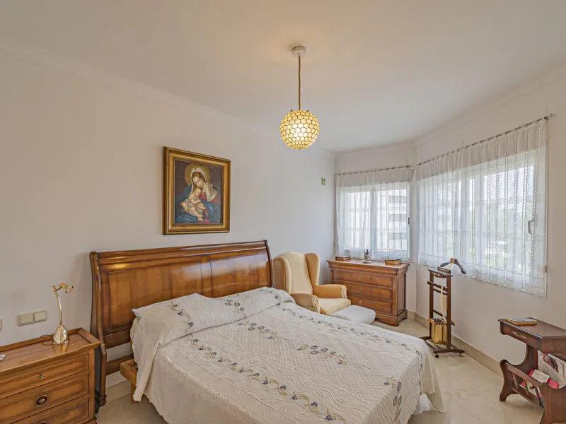 LUXURY PROPERTY NEXT TO THE BEACH IN THE BEST AREA OF CENTRAL MARBELLA