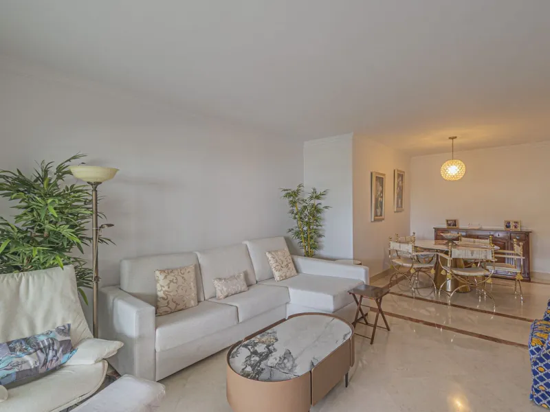 LUXURY PROPERTY NEXT TO THE BEACH IN THE BEST AREA OF CENTRAL MARBELLA
