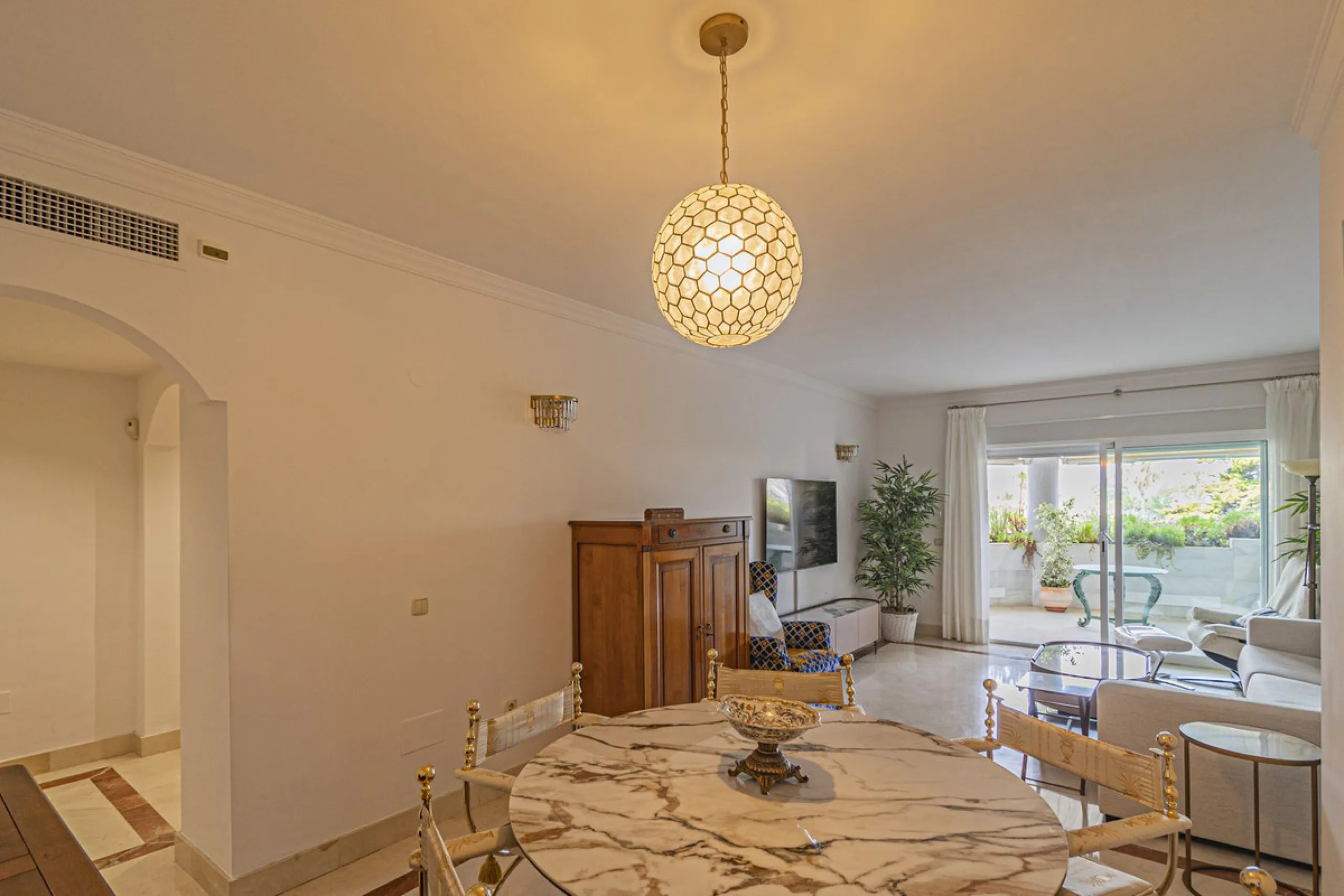 LUXURY PROPERTY NEXT TO THE BEACH IN THE BEST AREA OF CENTRAL MARBELLA