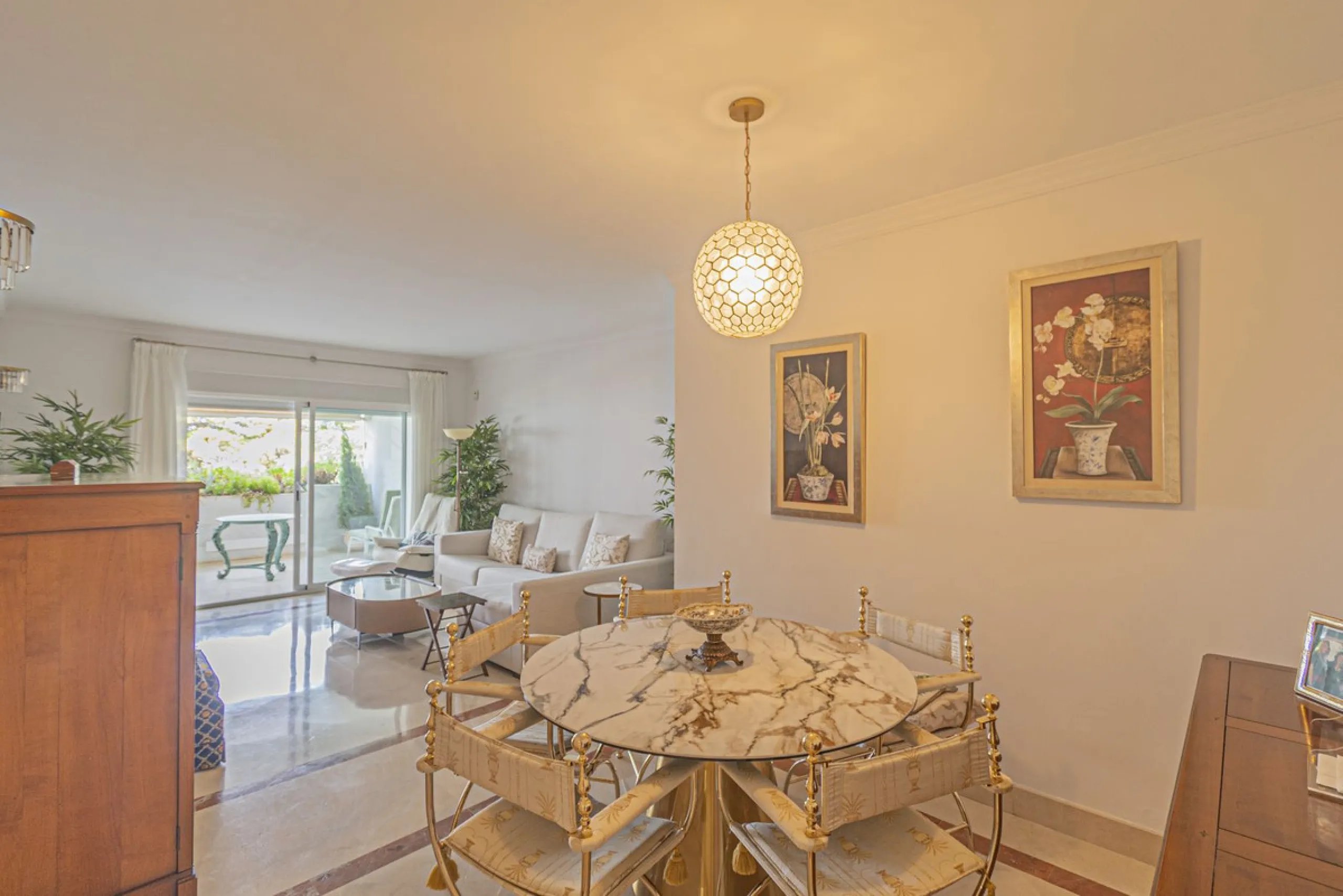 LUXURY PROPERTY NEXT TO THE BEACH IN THE BEST AREA OF CENTRAL MARBELLA