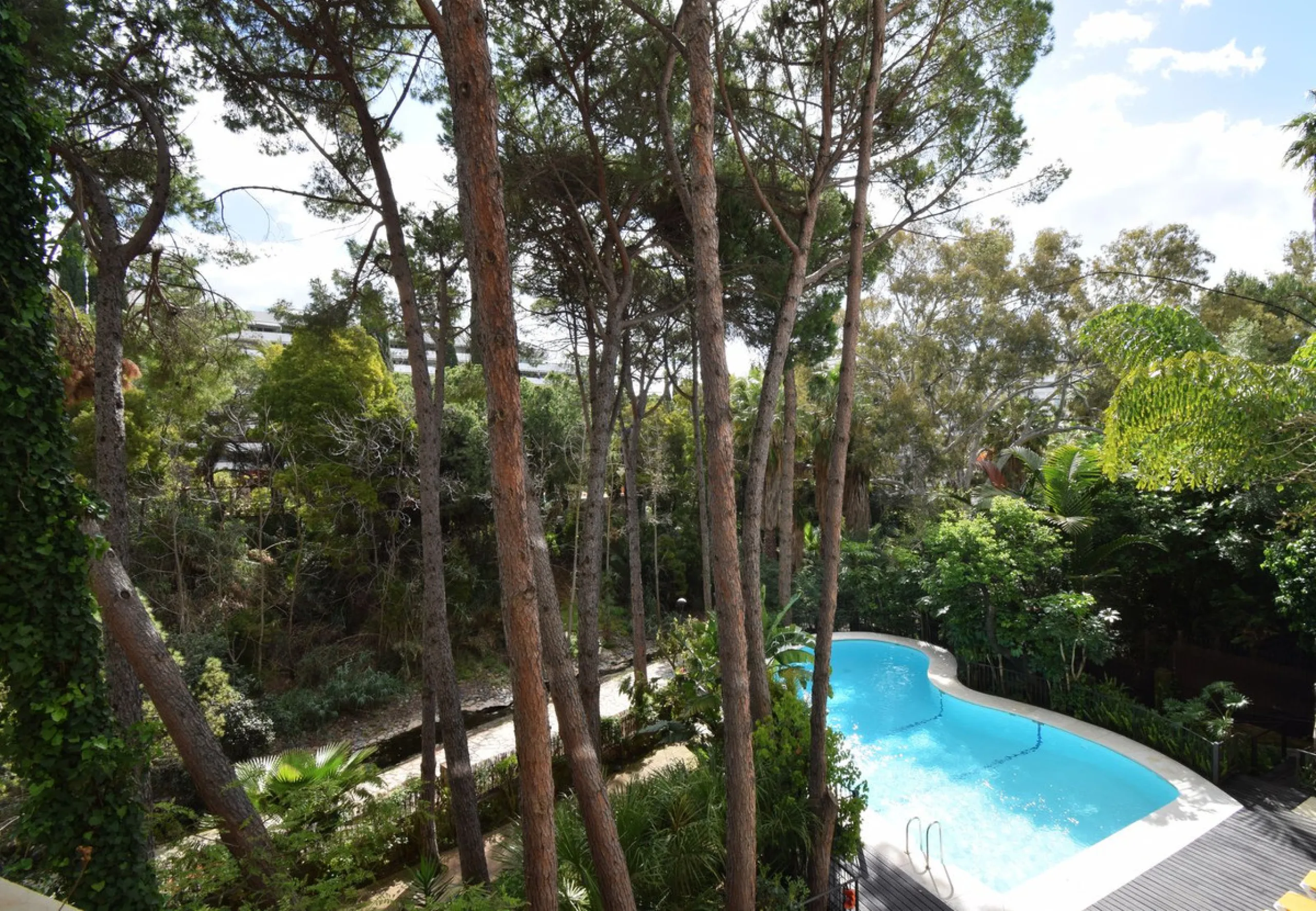 LUXURY PROPERTY NEXT TO THE BEACH IN THE BEST AREA OF CENTRAL MARBELLA