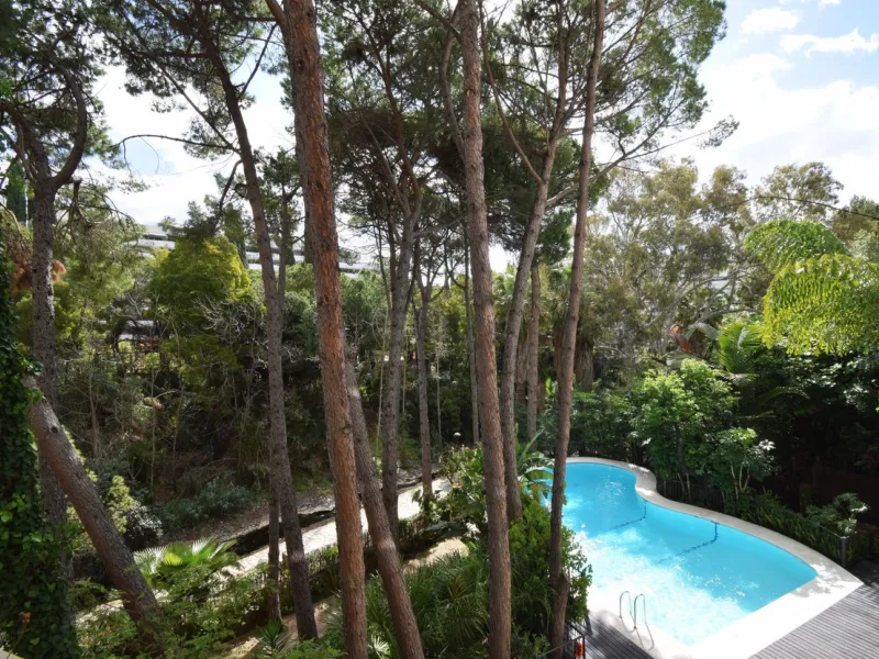 LUXURY PROPERTY NEXT TO THE BEACH IN THE BEST AREA OF CENTRAL MARBELLA