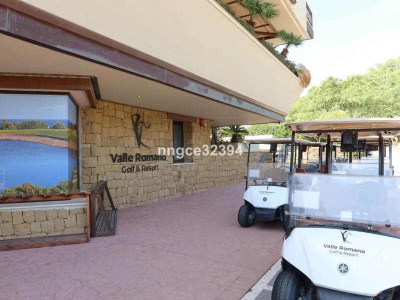 Rare 3–4 Bedroom Apartment WITH Tourist License – Valle Romano Golf Resort, Estepona