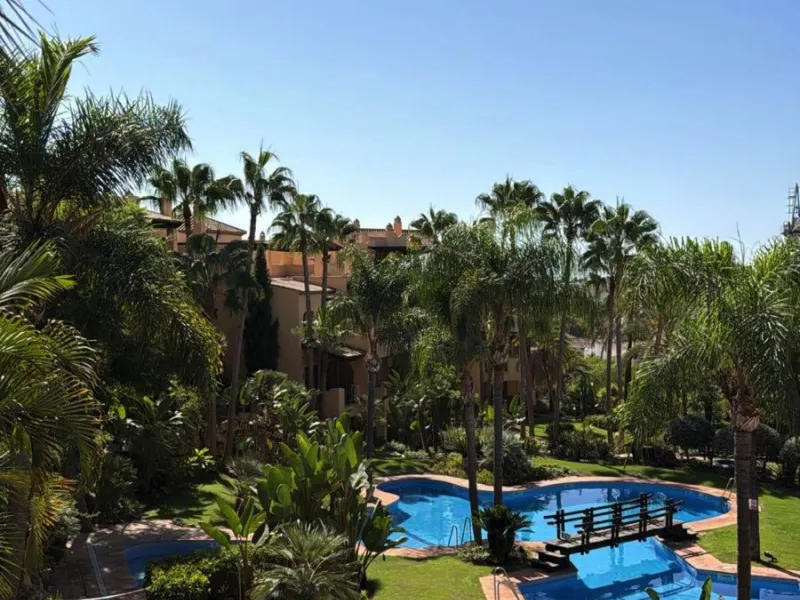 Spacious 3-Bedroom Apartment in Exclusive Gated Urbanisation with 24-Hour Security – Prime Costa del Sol Opportunity with Ongoing Renovation!