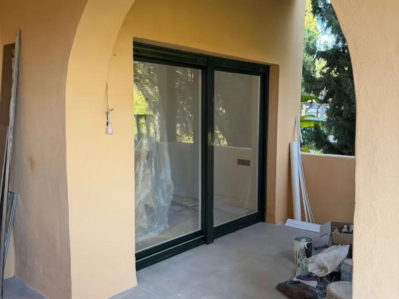 Spacious 3-Bedroom Apartment in Exclusive Gated Urbanisation with 24-Hour Security – Prime Costa del Sol Opportunity with Ongoing Renovation!