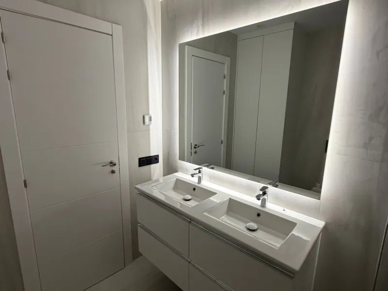 Spacious 3-Bedroom Apartment in Exclusive Gated Urbanisation with 24-Hour Security – Prime Costa del Sol Opportunity with Ongoing Renovation!