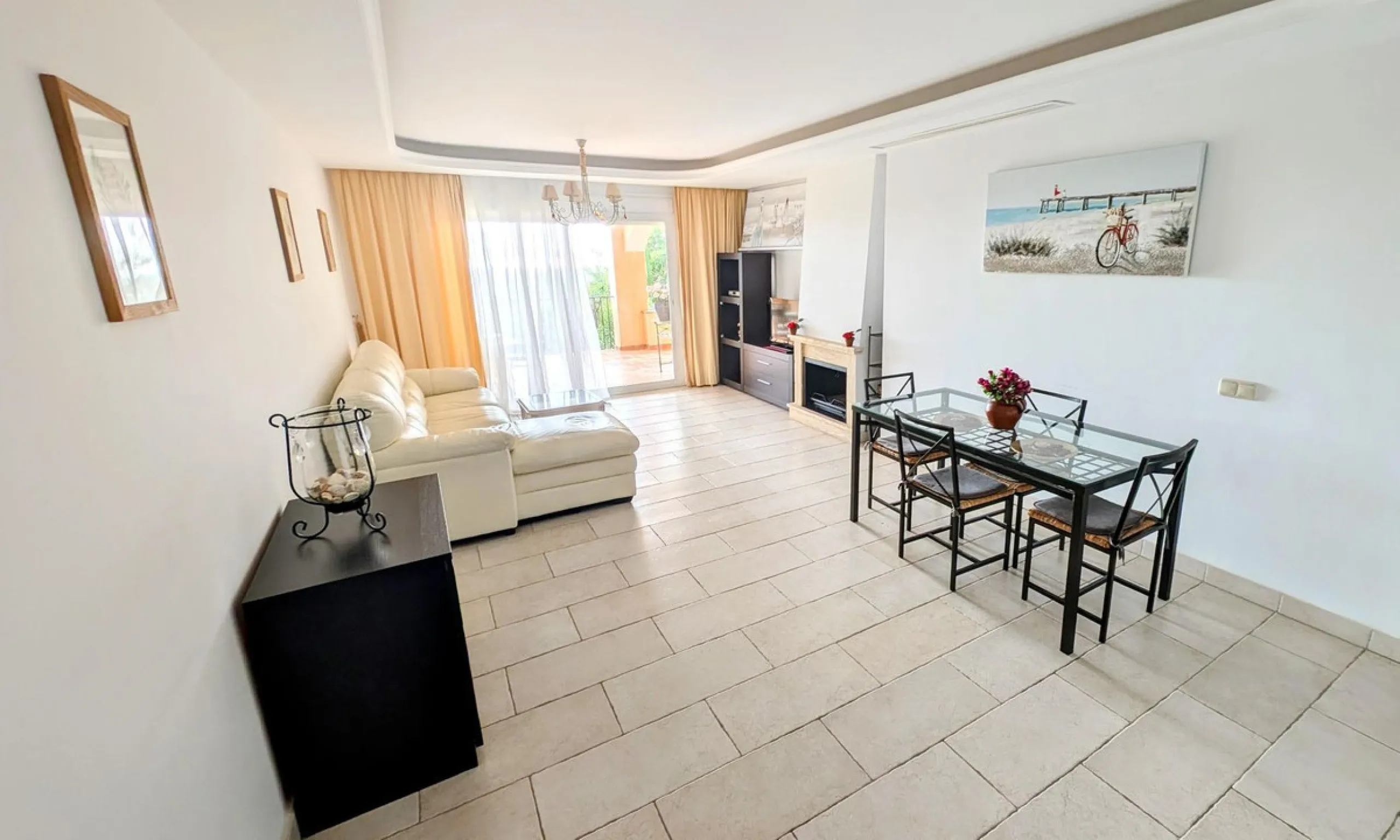 Altos de Almendros – Exclusive Ground-Floor Apartment with Spacious Private Garden and Sea View