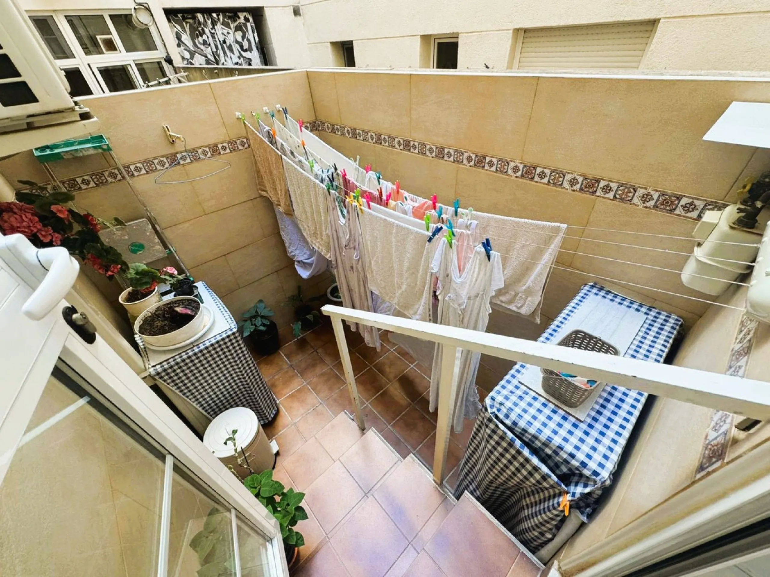 ???? Flat in Las Lagunas – 3 Bedrooms with Garage and Storage Room