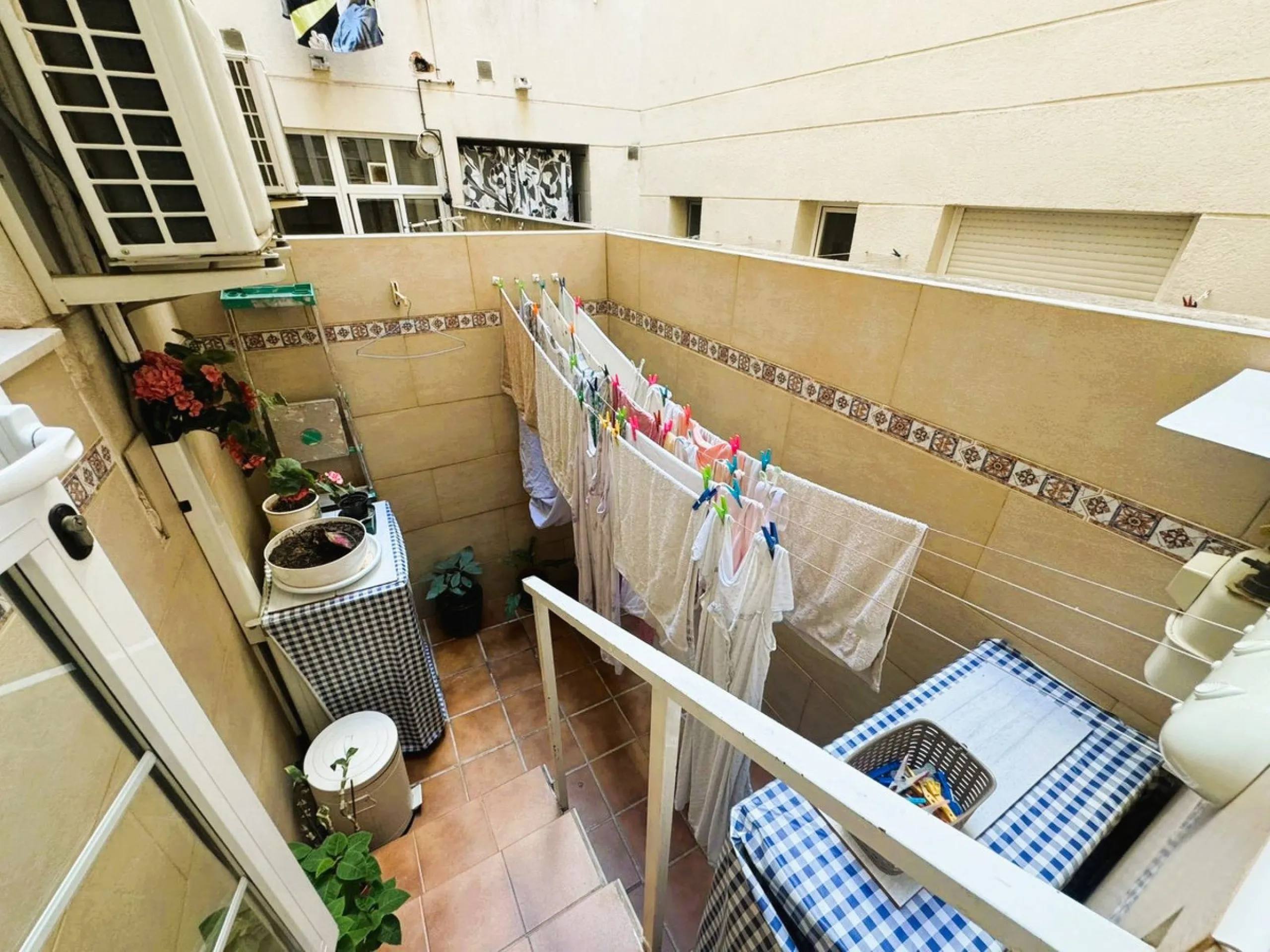???? Flat in Las Lagunas – 3 Bedrooms with Garage and Storage Room
