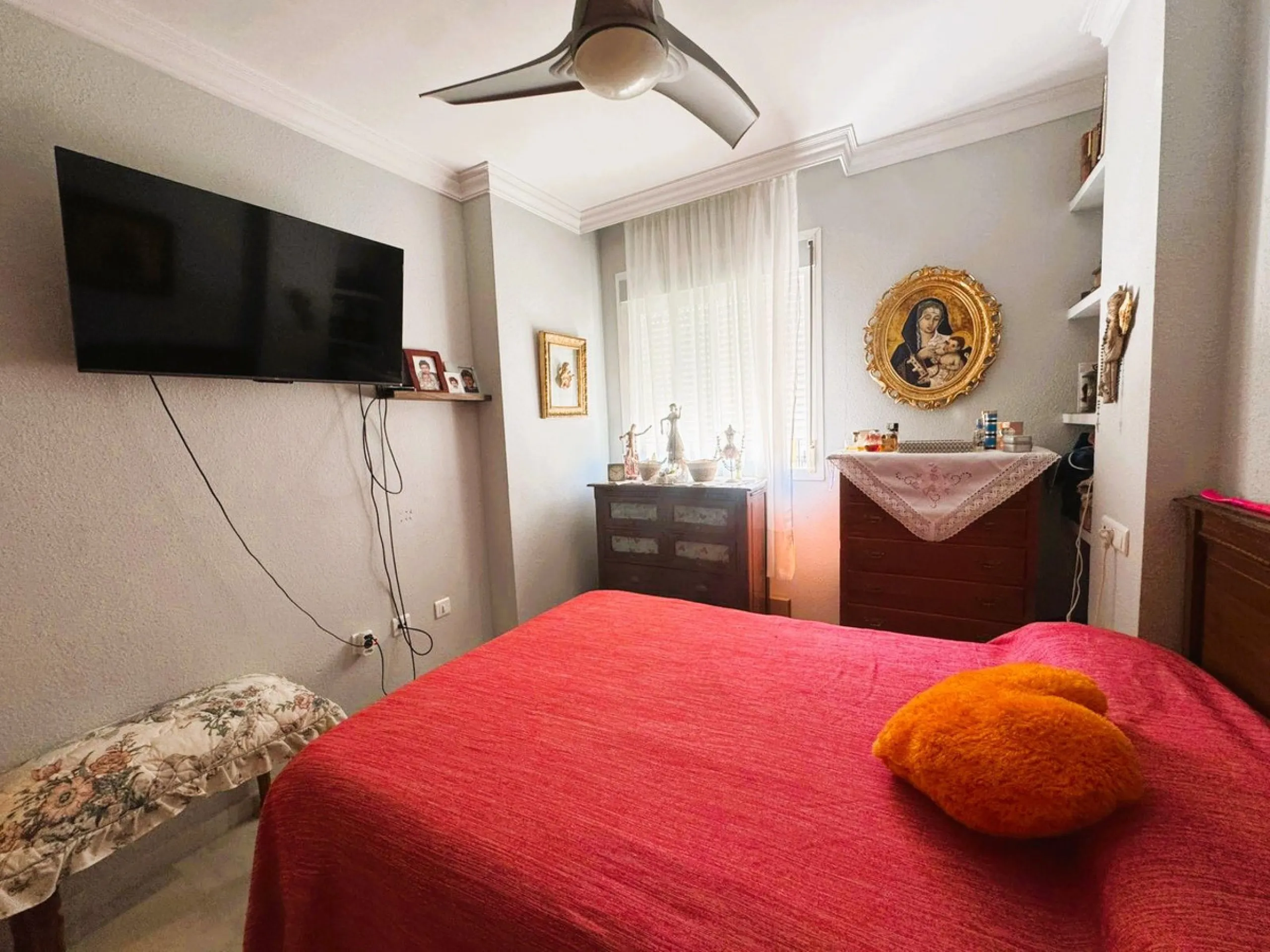 ???? Flat in Las Lagunas – 3 Bedrooms with Garage and Storage Room
