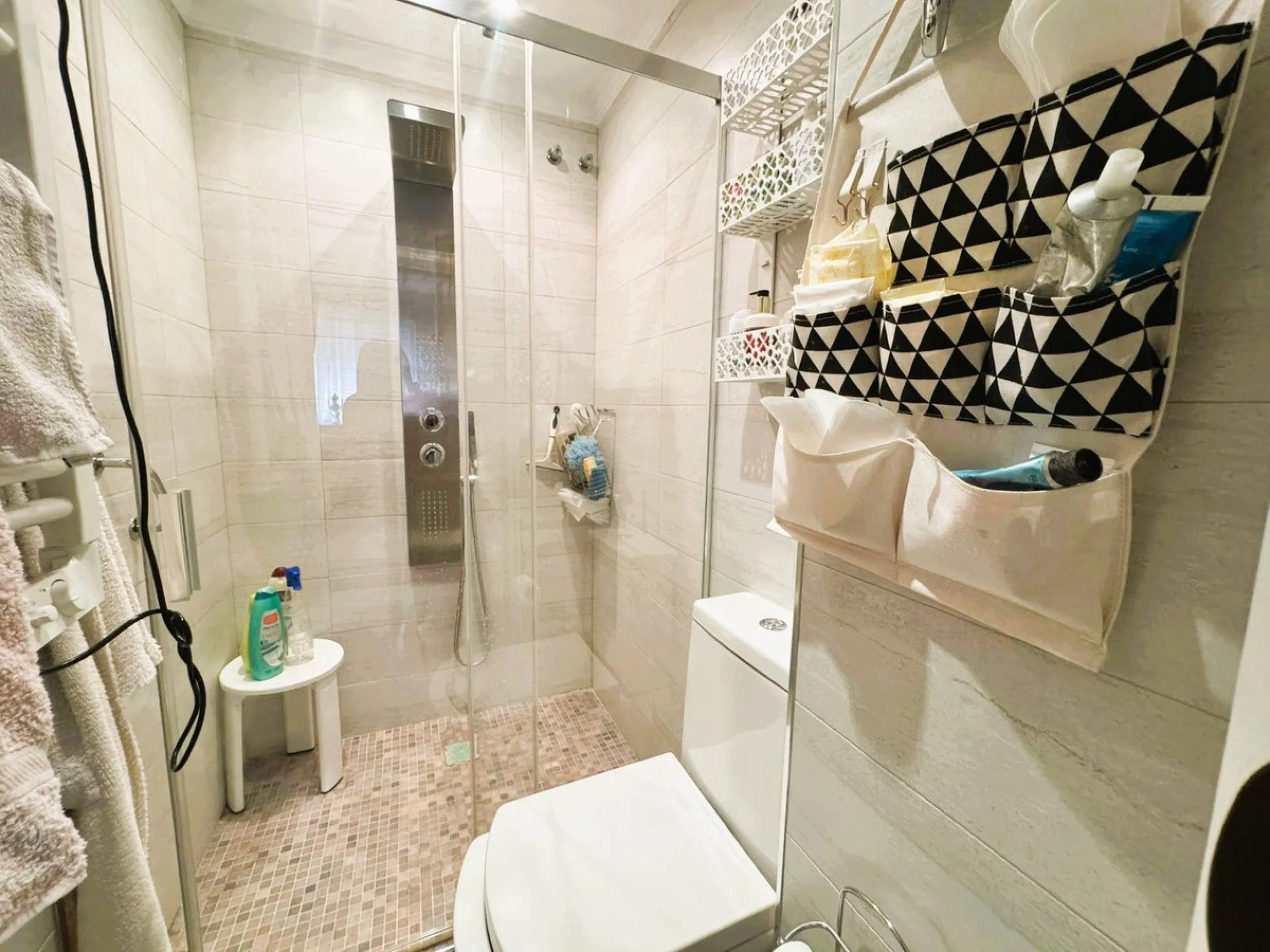 ???? Flat in Las Lagunas – 3 Bedrooms with Garage and Storage Room