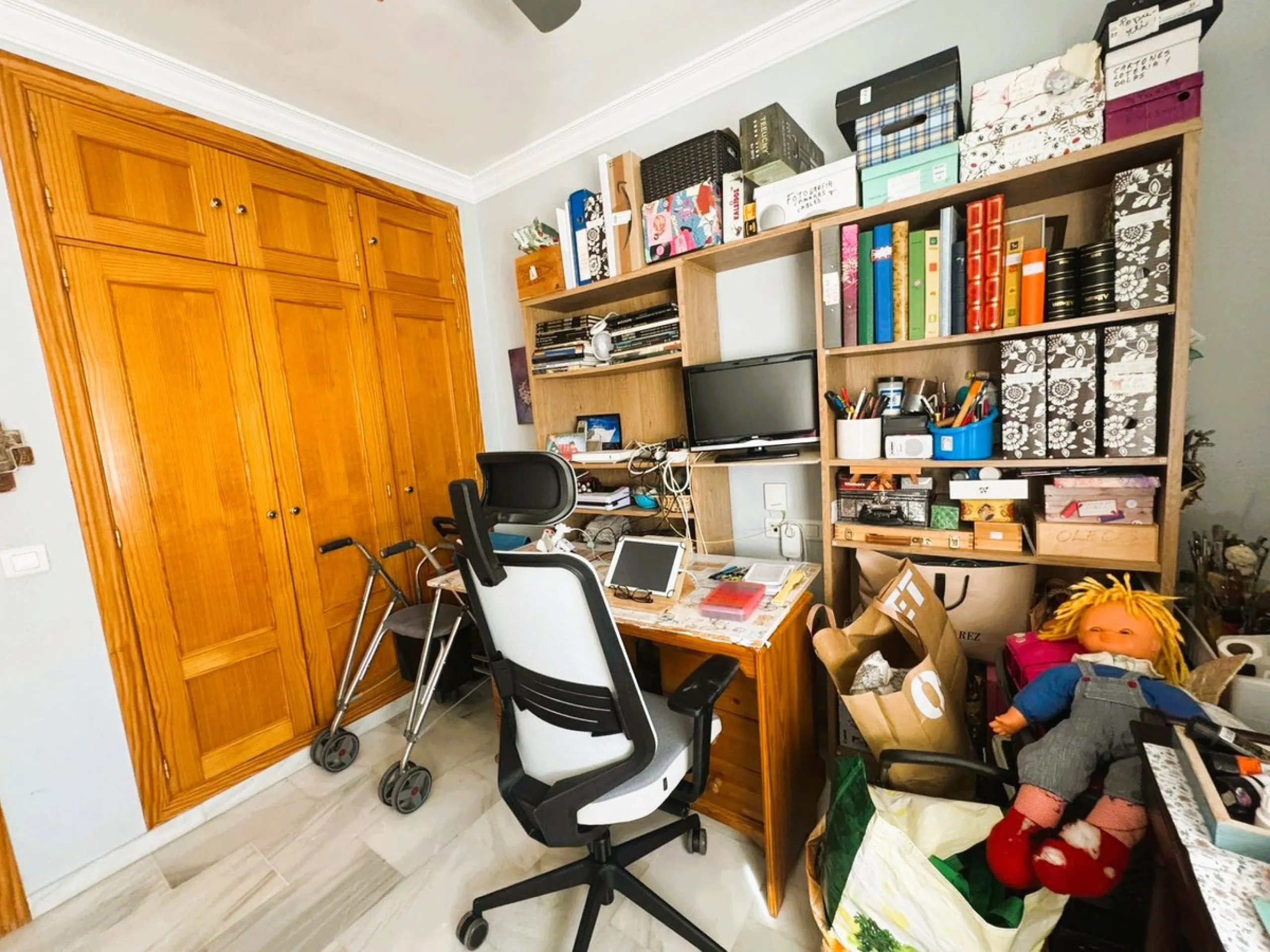 ???? Flat in Las Lagunas – 3 Bedrooms with Garage and Storage Room