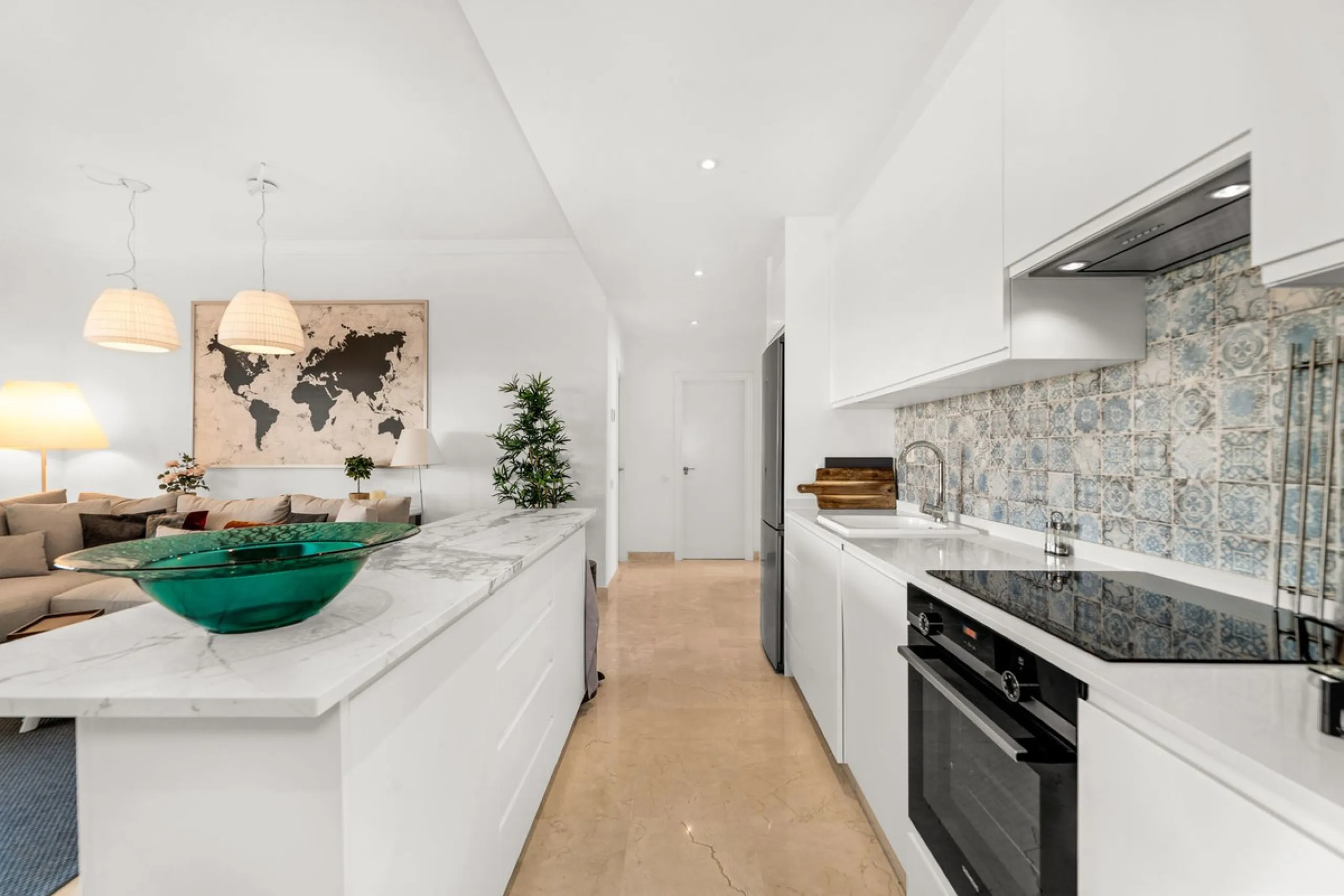 Andalucian style living with a modern twist within the popular urbanisation Paraiso Pueblo.