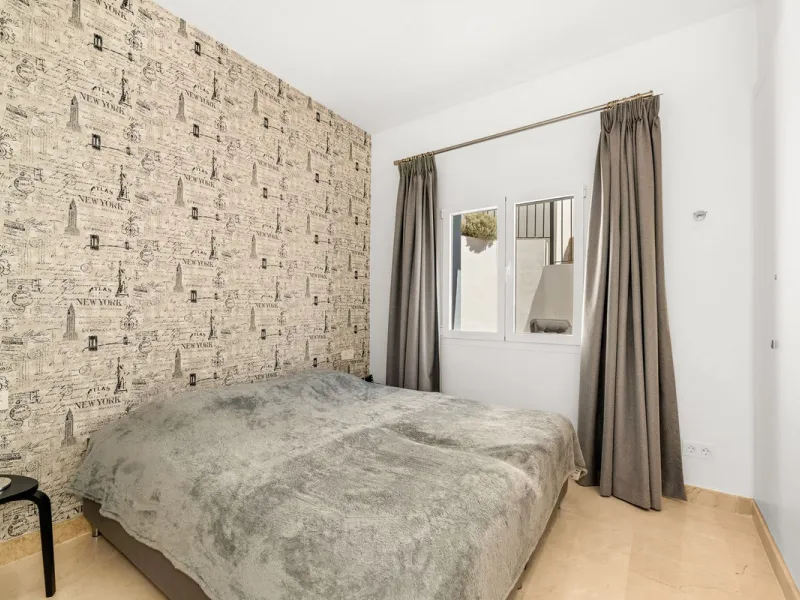 Andalucian style living with a modern twist within the popular urbanisation Paraiso Pueblo.