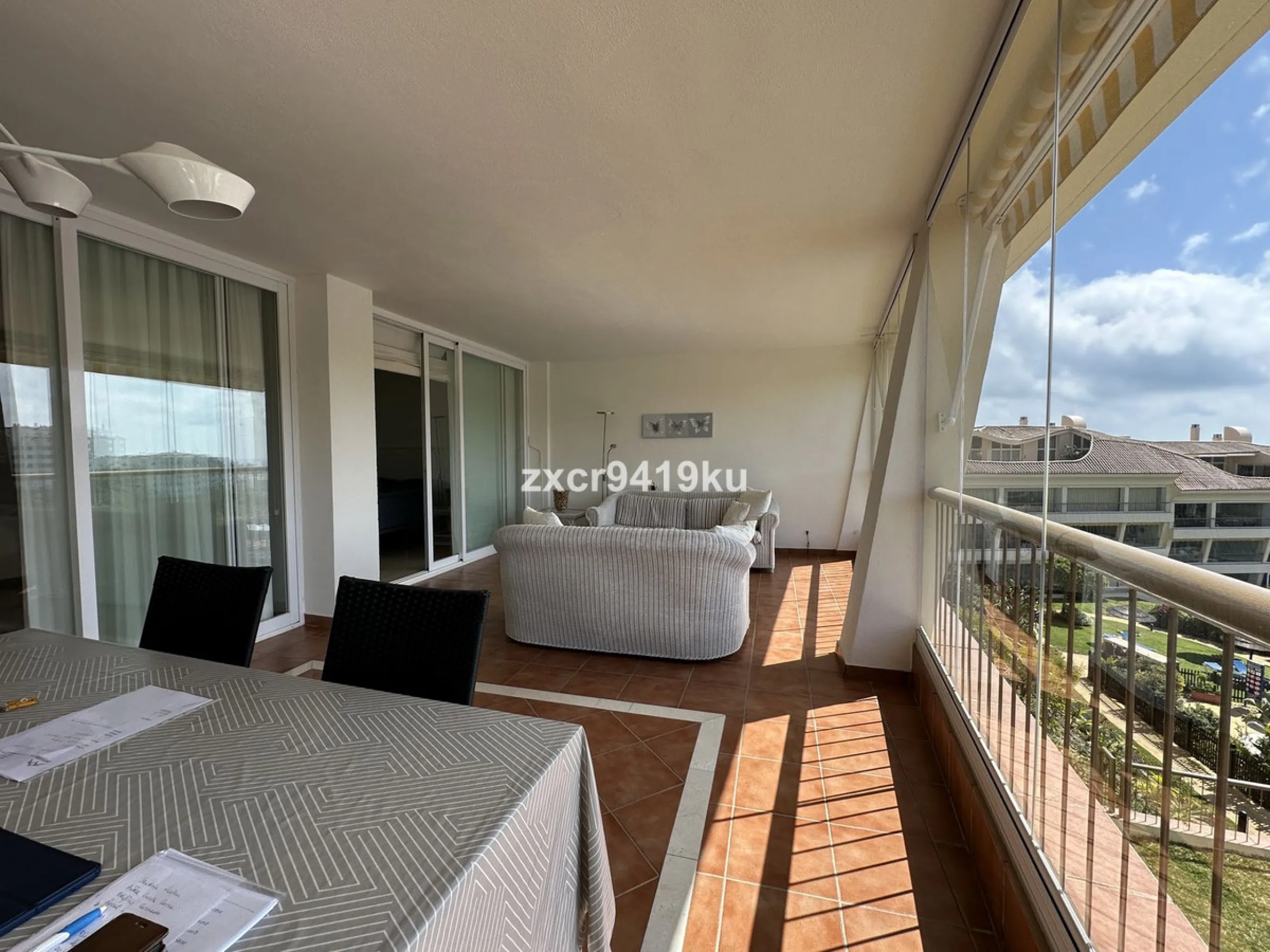 Apartment - Middle Floor Apartment в продаже в Mijas, Málaga. В доме 2 спален и 2 ванных комнат. Площадь дома 122 м²