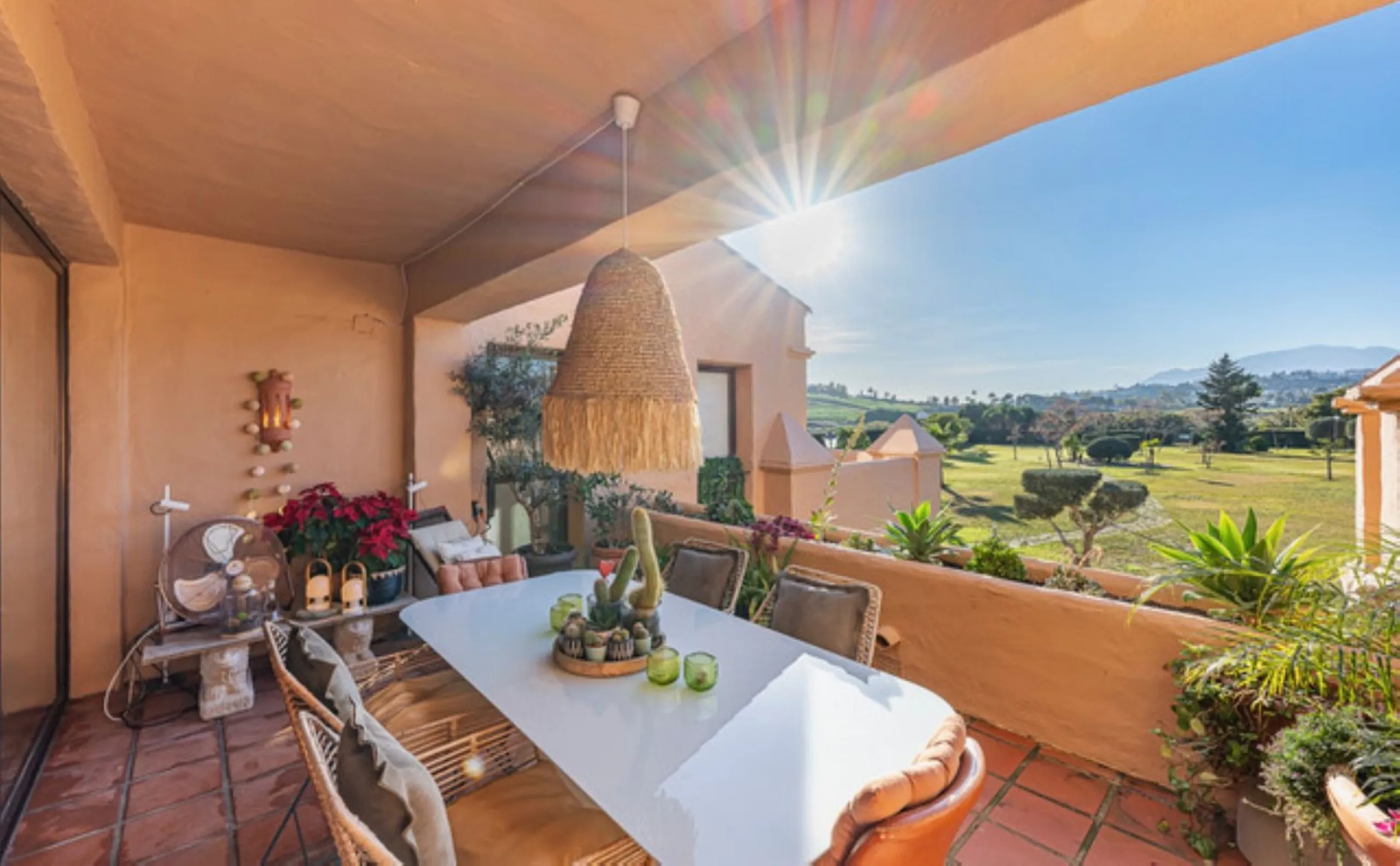 STUNNING PENTHOUSE WITH LARGE TERRACE NEXT TO THE GOLF COURSE