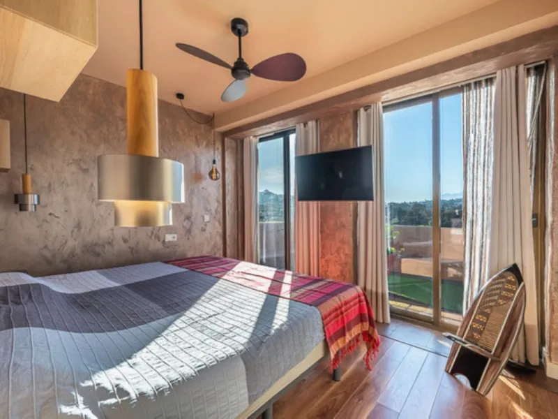 STUNNING PENTHOUSE WITH LARGE TERRACE NEXT TO THE GOLF COURSE